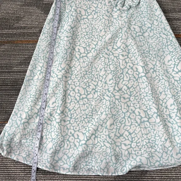 Dan Chau Dress featuring a turquoise & white abstract print on textured fabric - Picture 10 of 10